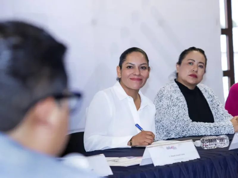 Reconoce Lupita Cuautle a jóvenes con beca UDLAP