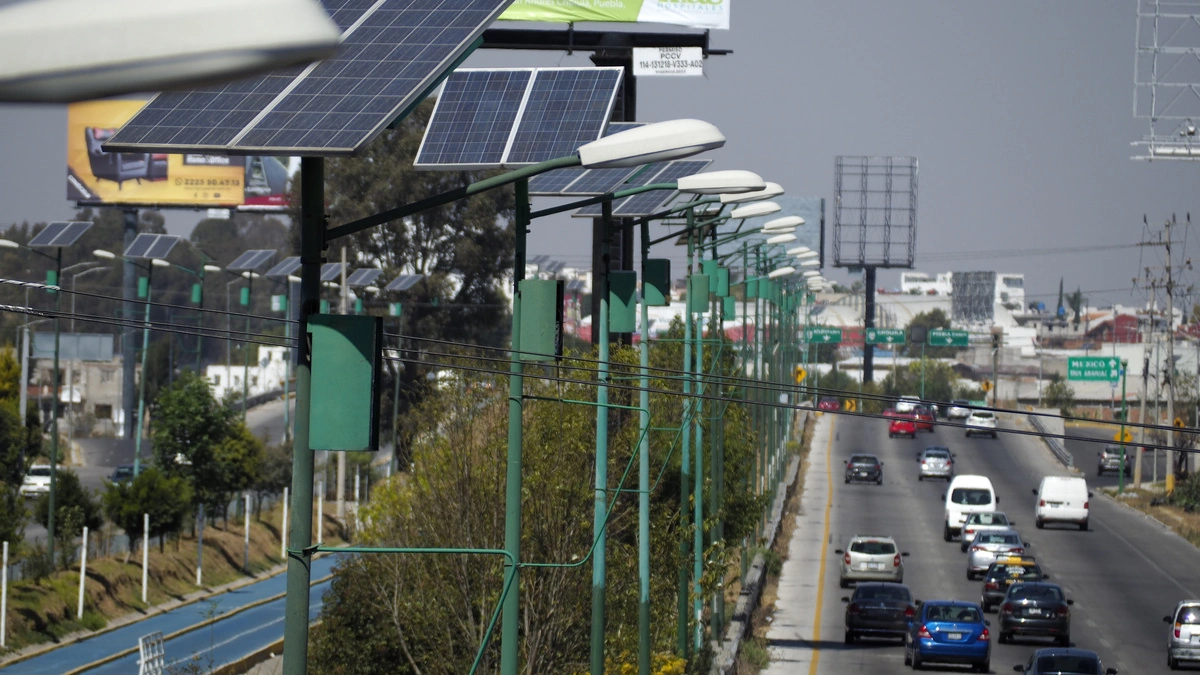 SSP analizará dar mantenimiento a luminarias y señalética del Periférico Ecológico 