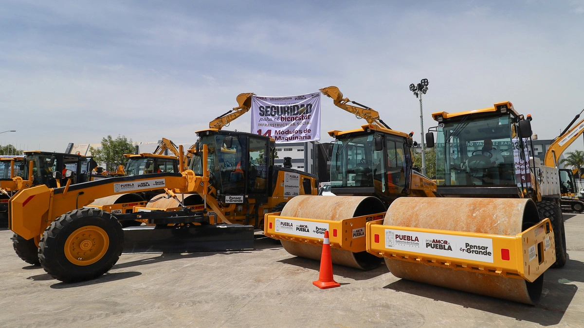 Avanzan 24 obras de infraestructura en Puebla gracias a los módulos de maquinaria 