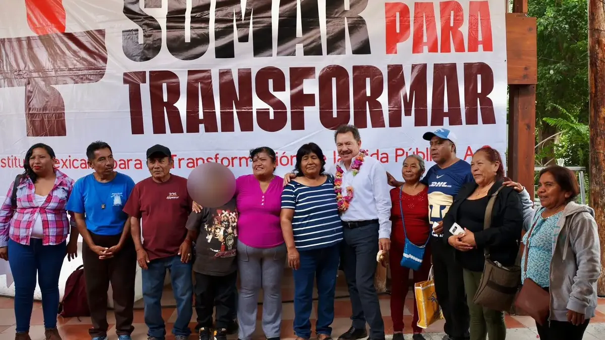 Nacho Mier anda de gira por Puebla y en el Senado solo ha presentado 5 iniciativas, ninguna aprobada