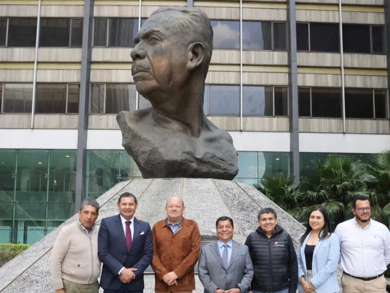 Gobierno de Puebla recibirá 3 mil 500 toneladas de asfalto de Pemex 