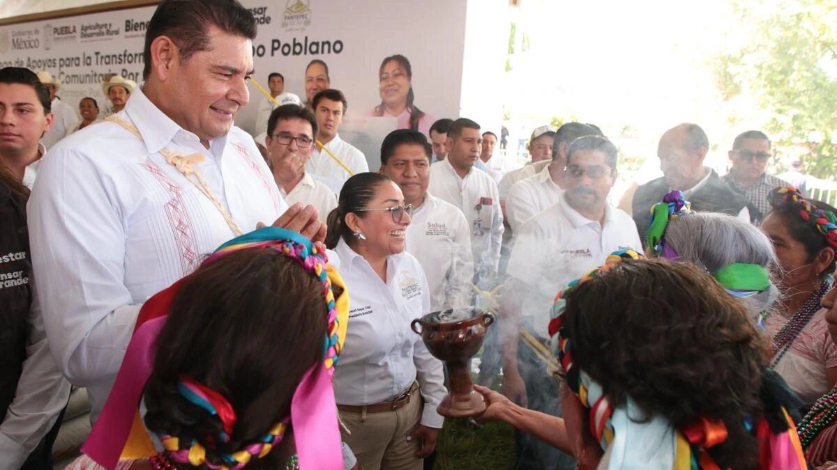 Segundo polo de desarrollo de Puebla estará en Ahuazotepec o Tehuacán: Armenta  