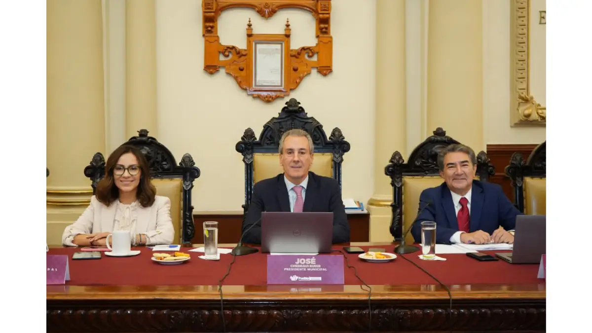 Aprueba Cabildo solicitar al Congreso del Estado autorización para llevar a cabo la concesión de paraderos en la capital