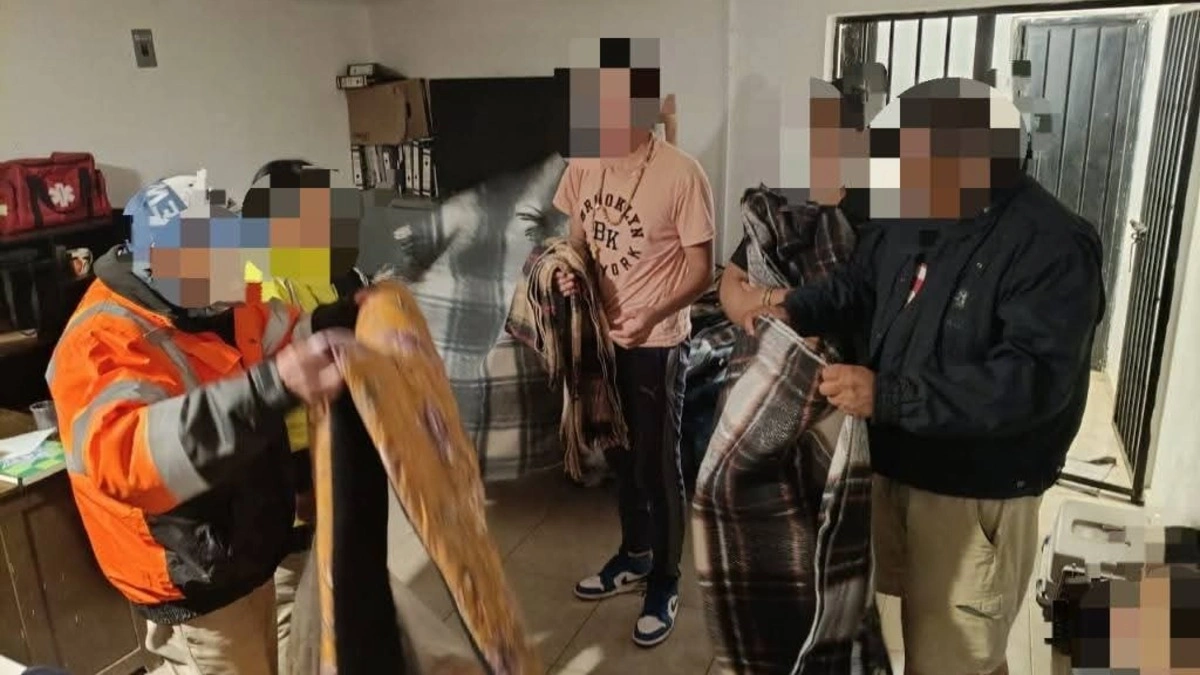 Rescatan a familia víctima de asalto en la Puebla-Orizaba