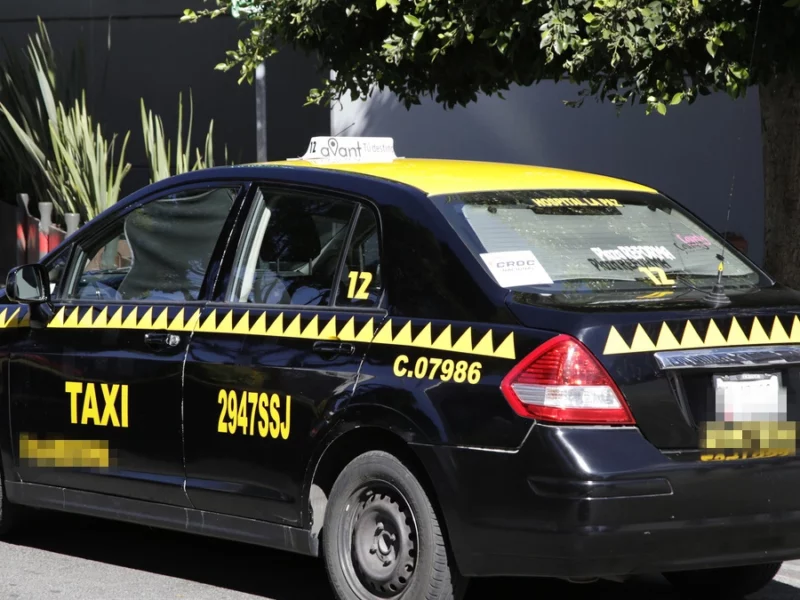 VIDEO: Taxistas golpean a delincuentes en Balcones del Sur 