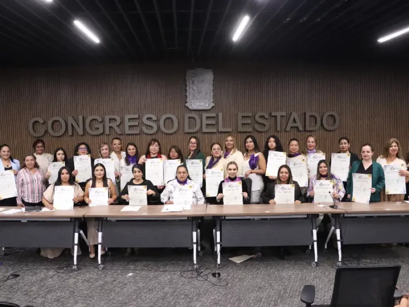 Congreso del Estado fue sede del 3er aniversario del colectivo Por las Mujeres de Puebla