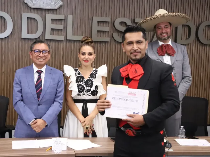 Reconocen en el Congreso del Estado a personas destacadas en la música y la danza mexicana