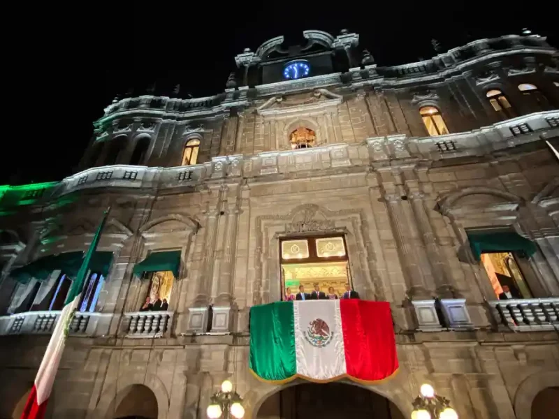 ¿Acudirás al grito en el Zócalo de Puebla? Esta es la lista de artículos prohibidos.