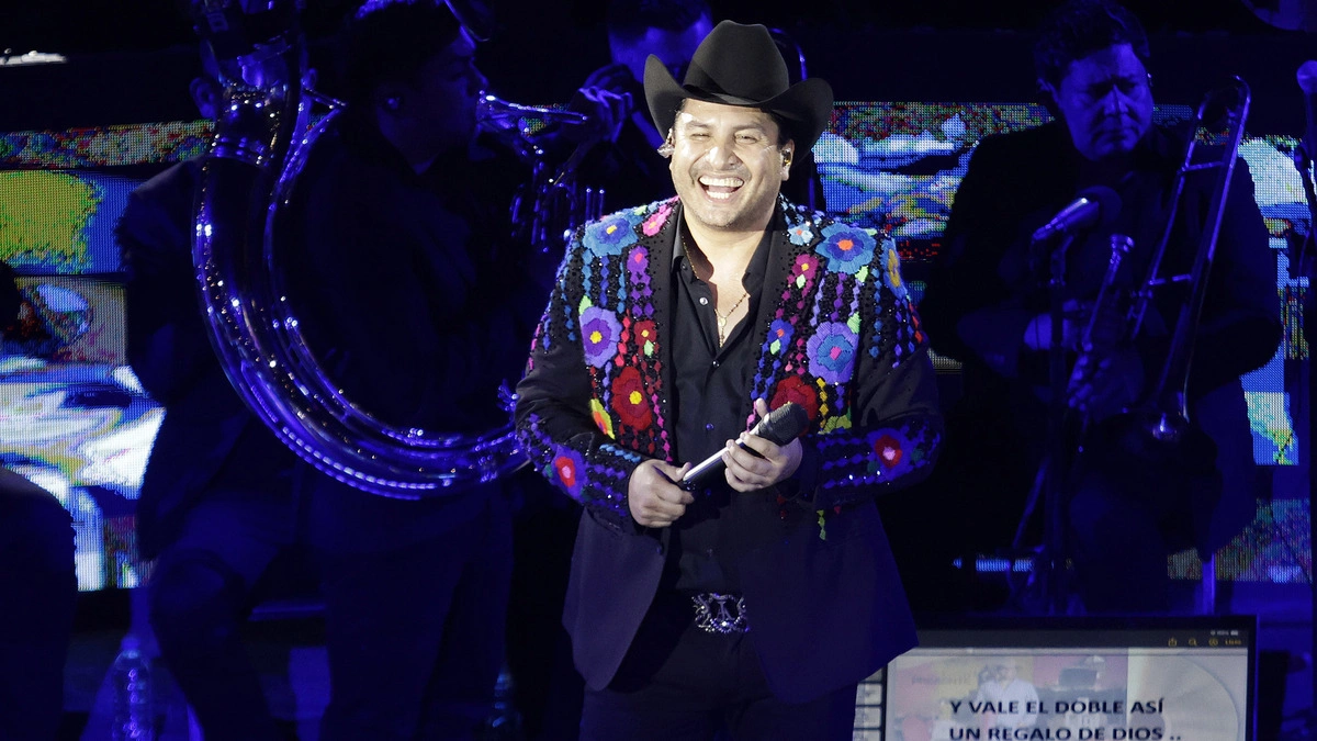 Permitirán venta de alcohol para el concierto de Julión Álvarez en Puebla  