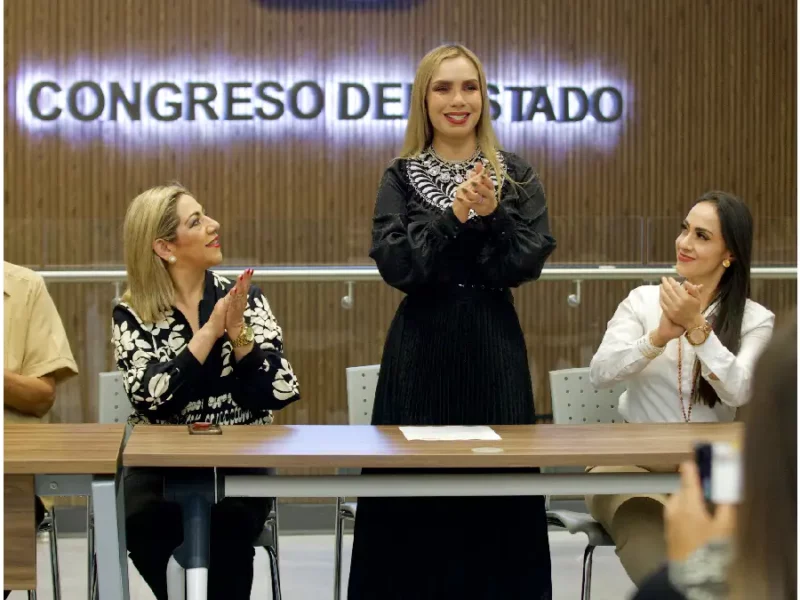 Realizan en el Congreso conversatorio y exposición “Las Heroínas de México”