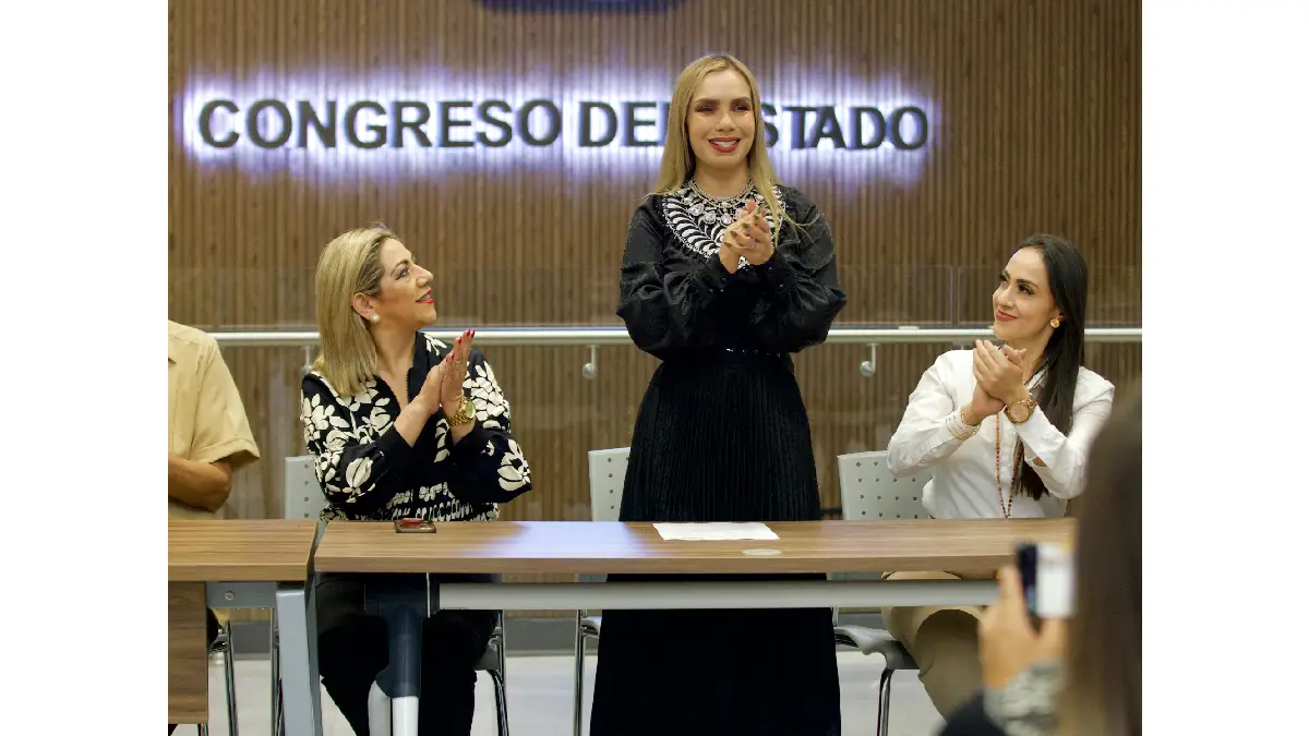 Realizan en el Congreso conversatorio y exposición “Las Heroínas de México”