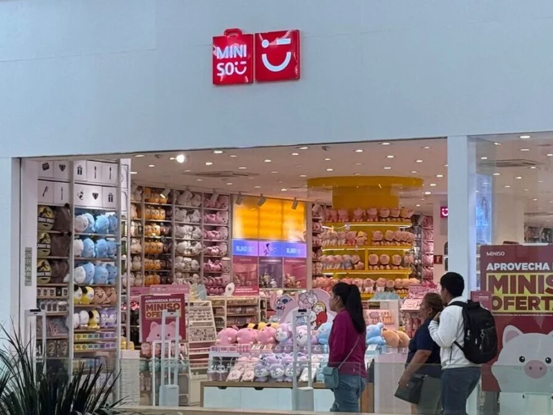 Reabren el Miniso de Angelópolis luego de ser clausurado el viernes  