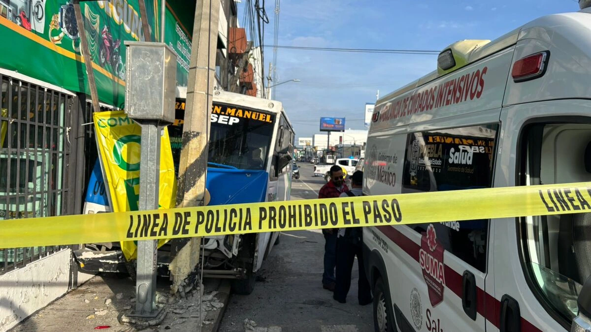 Ruta Remanente se queda sin frenos y atropella a una mujer en la 31 Poniente 