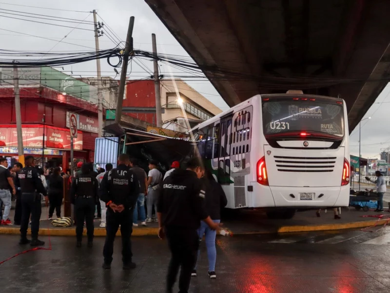 RUTA pierde el control, provoca accidente y deja 9 heridos en la CAPU