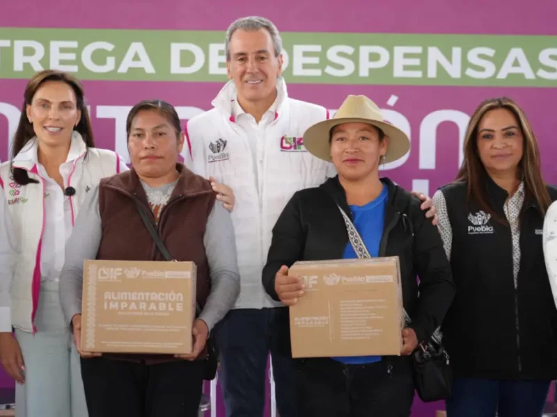 Entregan Pepe Chedraui y MariElise Budib apoyos alimentarios en juntas auxiliares