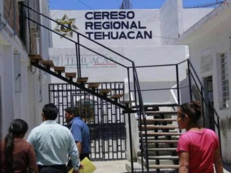 Tras operativo, SSP destituye al director del penal de Tehuacán
