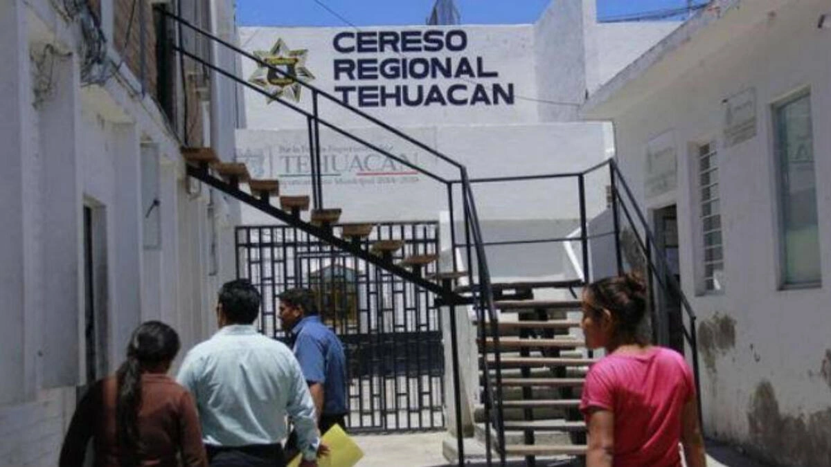 Tras operativo, SSP destituye al director del penal de Tehuacán