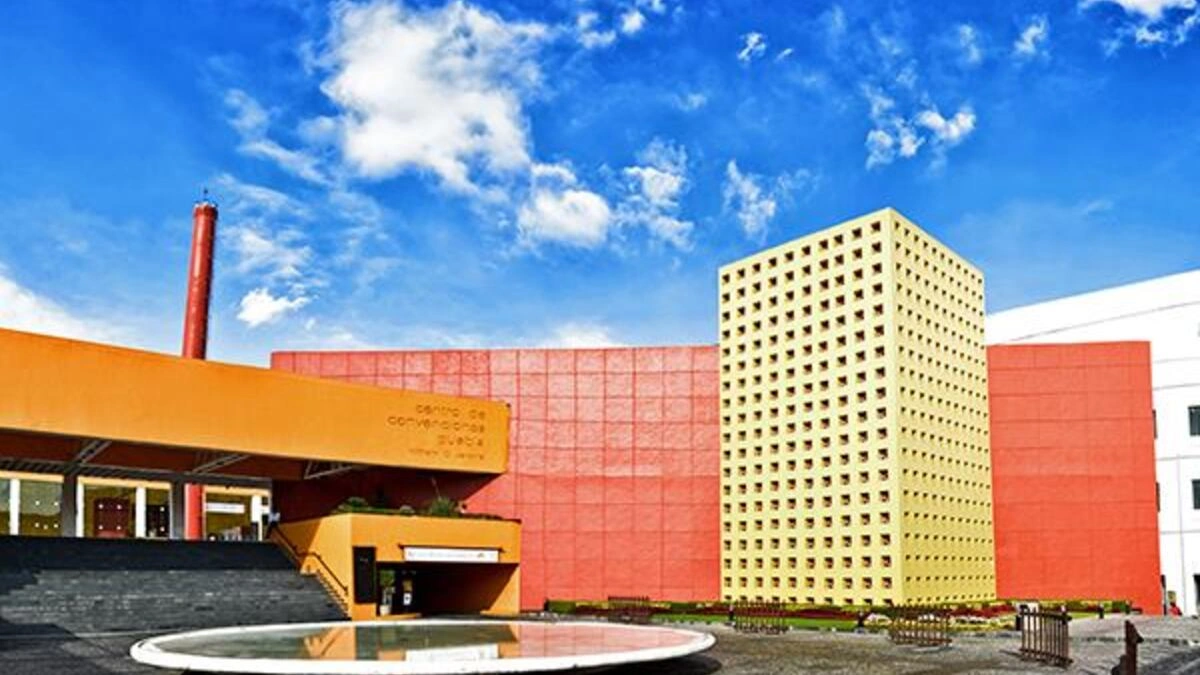 Asaltan a mano armada el estacionamiento del Centro de Convenciones de Puebla