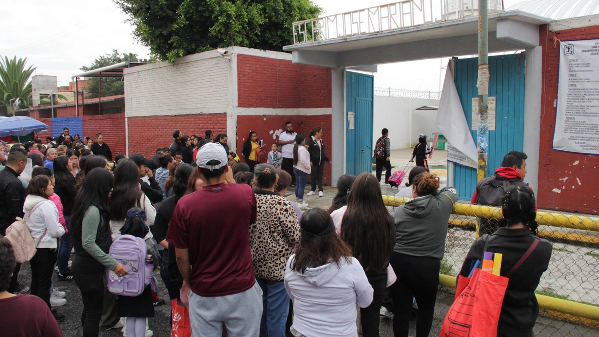 ¡De vuelta a la escuela! Un millón 600 mil niños inician clases este lunes en Puebla  