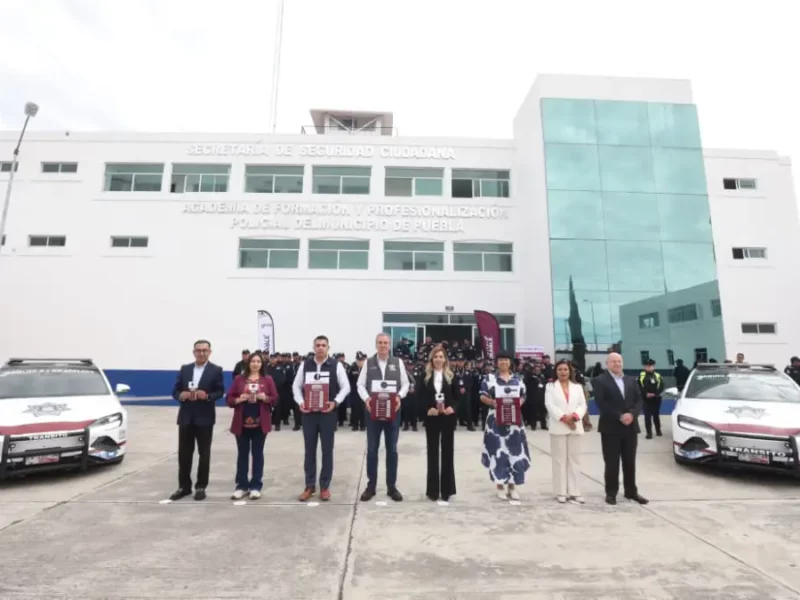 Encabeza Pepe Chedraui ceremonia de clausura de capacitación a policías de la ciudad sobre órdenes de protección