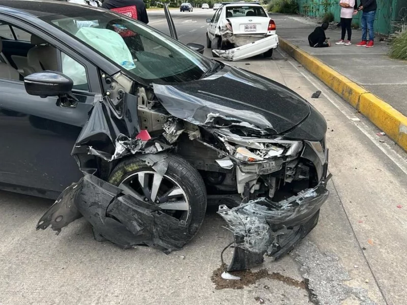Joven ebrio provoca otro accidente en la Vía Atlixcáyotl  