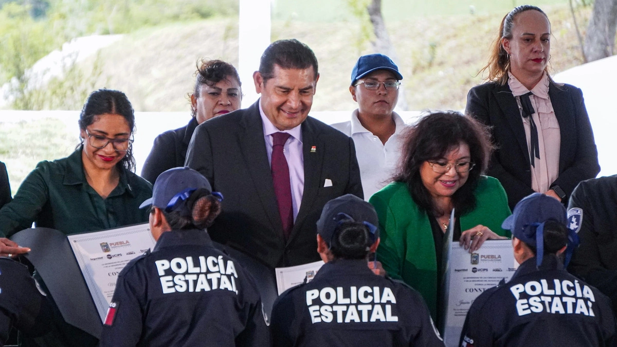 122 cadetes se integran a la Policía Estatal Preventiva de Puebla 