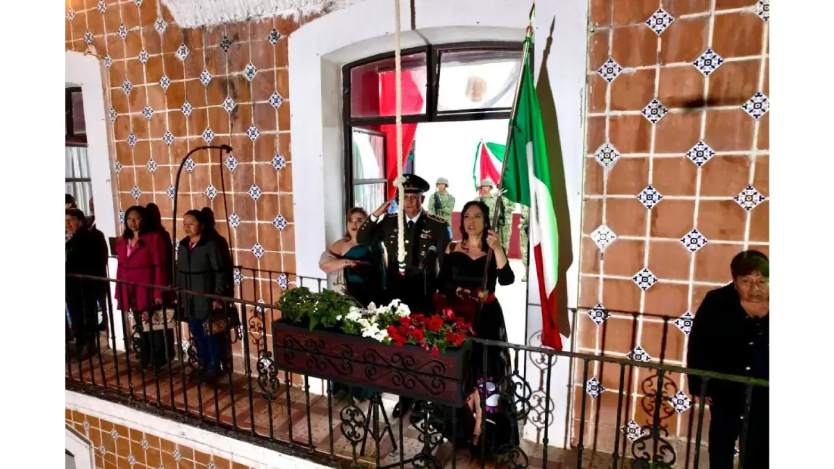 Ariadna Ayala encabeza por cuata ocasión el grito de independencia en Atlixco, reafirmando orgullo y continuidad histórica