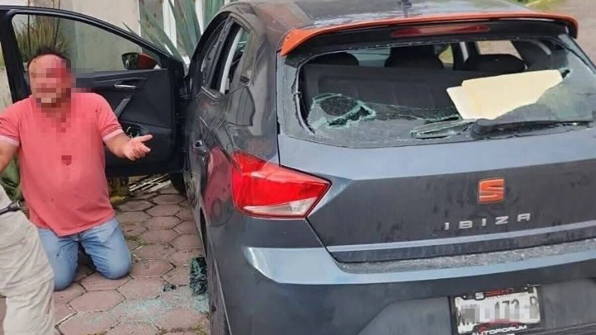 Hombre termina ensangrentado al cambiar su iPhone por un remolque en Cholula 