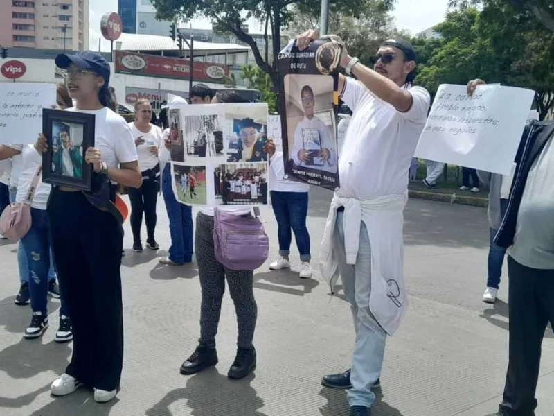 Familiares de Yeremi exigen justicia a un mes de su muerte en Puebla