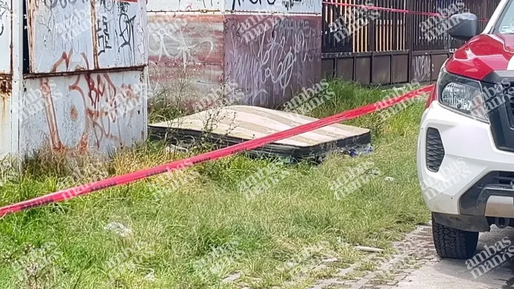Dejan cuerpo de mujer embolsado y debajo de un colchón en Misiones de San Francisco 