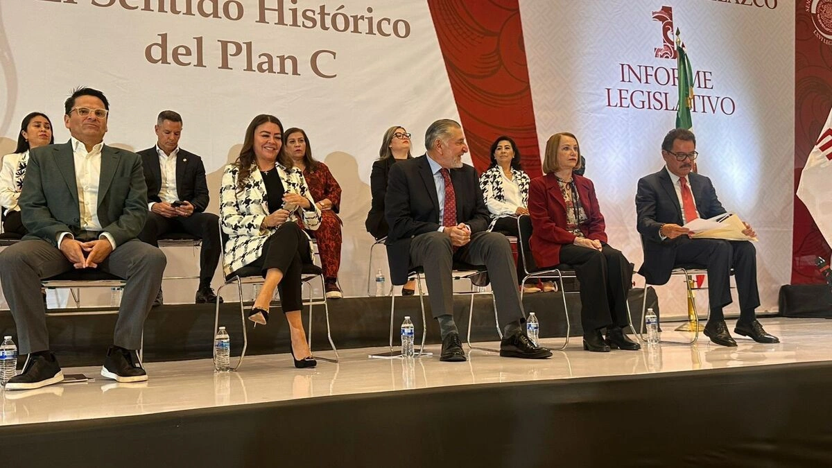 El impresentable de Adán Augusto y otros, junto a Nacho Mier en su informe