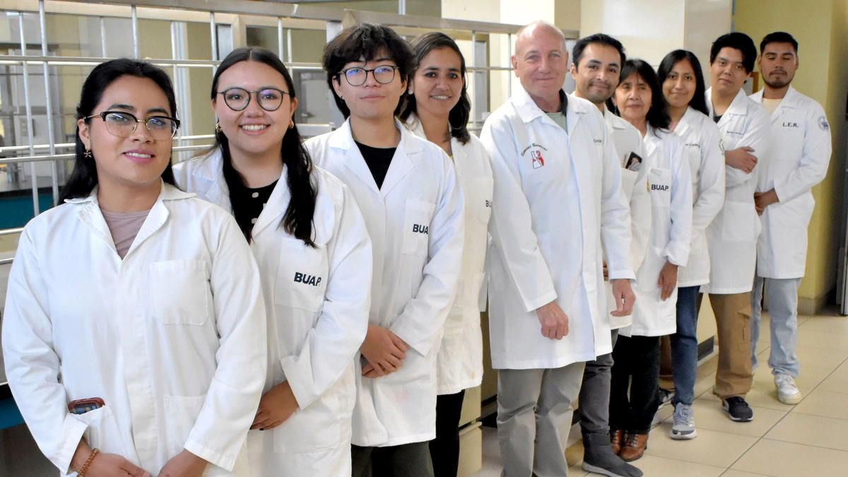 En la BUAP desarrollan nanomateriales como inhibidores bacterianos y compuestos anticancerígenos