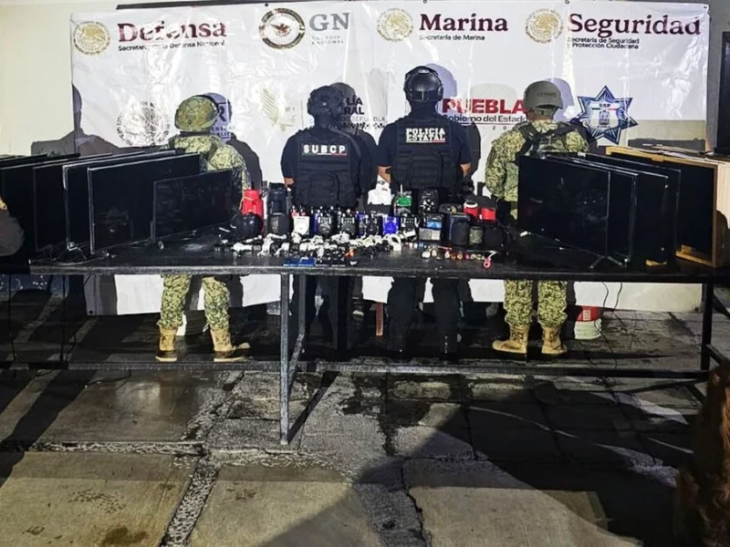 Durante operativo en penal de Tehuacán decomisan dinero, pantallas y hasta refrigeradores