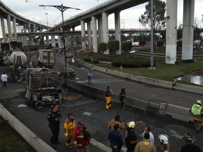 Descartan poblanos heridos tras explosión de pipa en Iztapalapa  