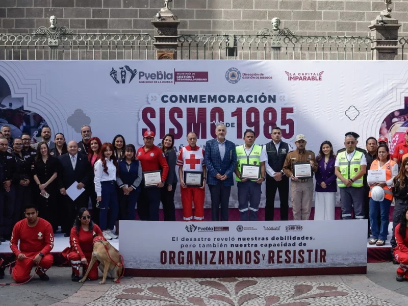 Entregan reconocimientos a instituciones de emergencia en el 40 aniversario del sismo del 1985
