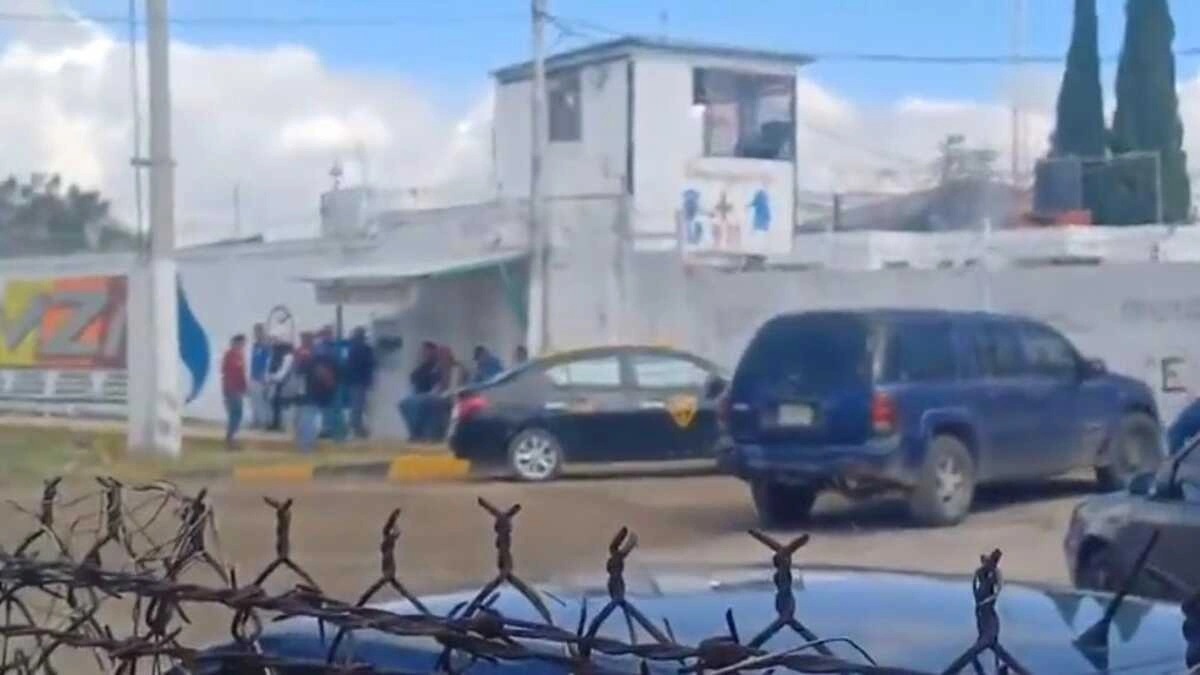 Trabajadores de la gasera Tomza se van a paro en Puebla 