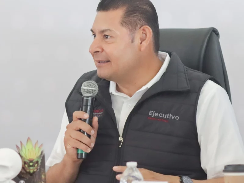 “Tengo calidad moral para enfrentar a los zopilotes": Armenta 