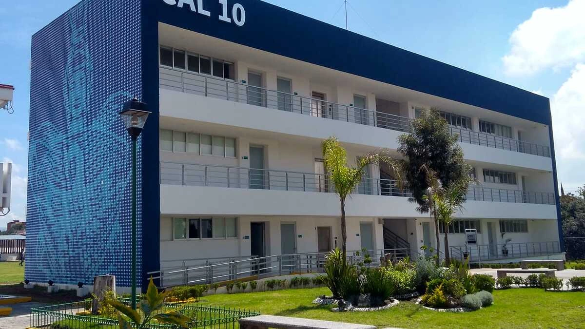 BUAP llega a acuerdos con estudiantes de la preparatoria Alfonso Calderón; termina el paro  