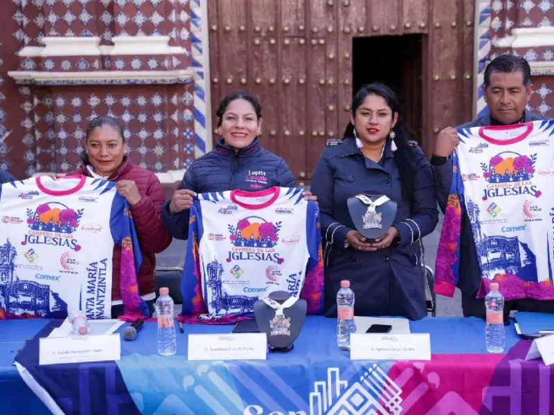 Presenta Lupita Cuautle la playera y medalla de la “Carrera de las Iglesias 2025”