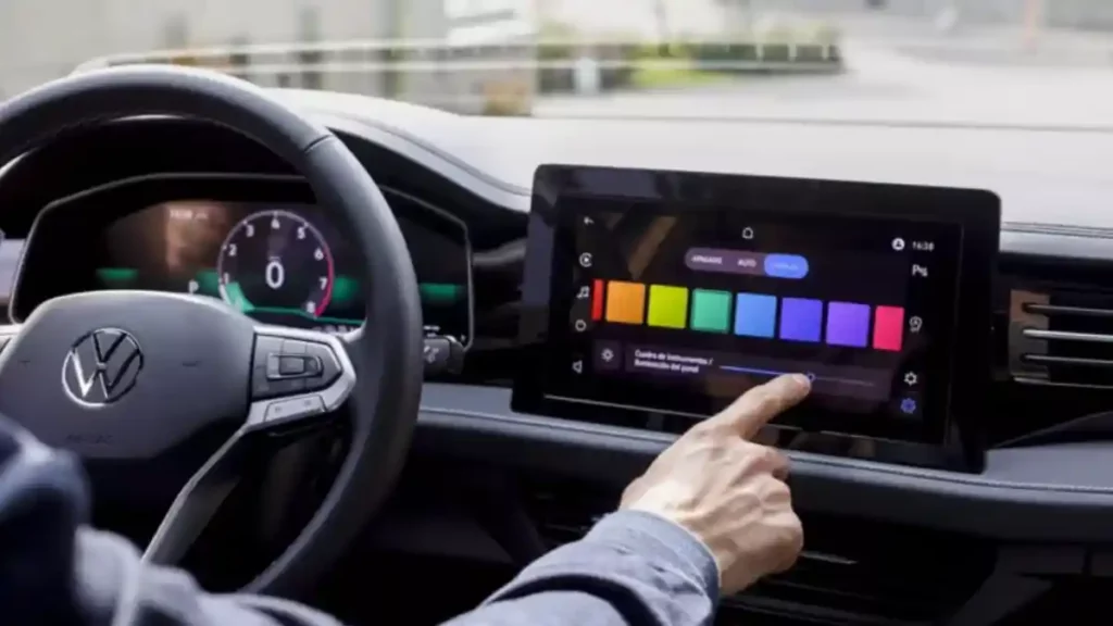 Interior de un Jetta Sportline.