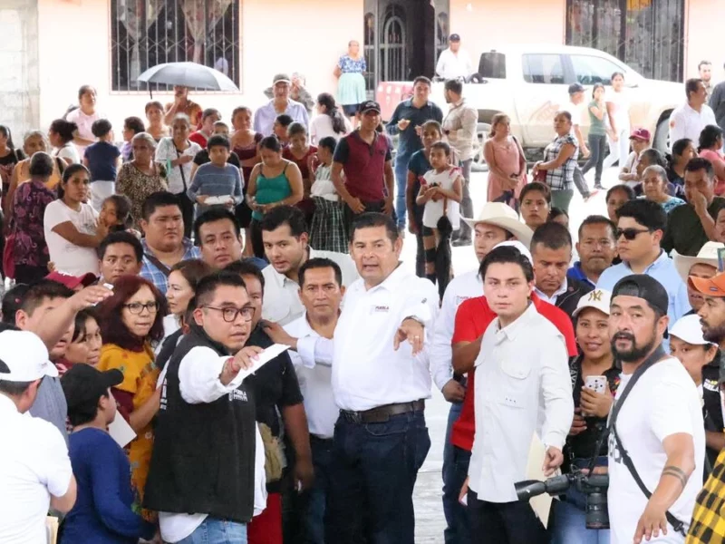 Jopala y Zihuateutla en etapa de reconstrucción; participan gobiernos federal, estatal y municipales