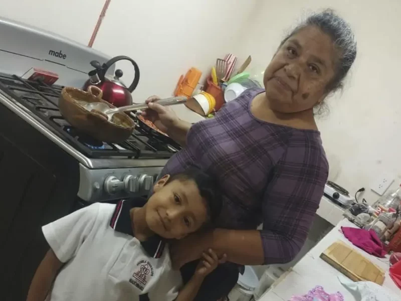Abuelita y su nieto, entre los desparecidos por derrumbes en la Sierra Norte de Puebla