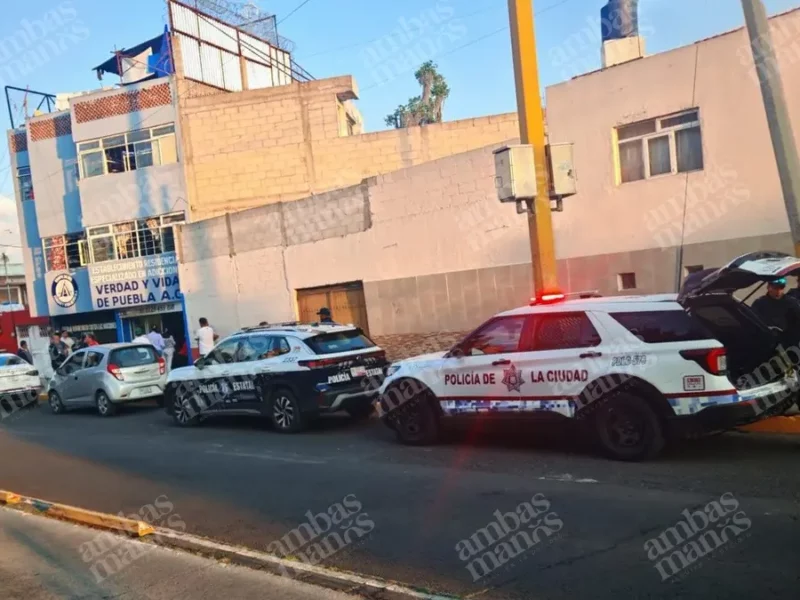 Muere hombre en anexo de Puebla; su familia impidió el paso a paramédicos