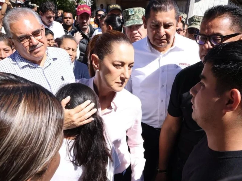 Claudia Sheinbaum regaña al presidente municipal de Huauchinango