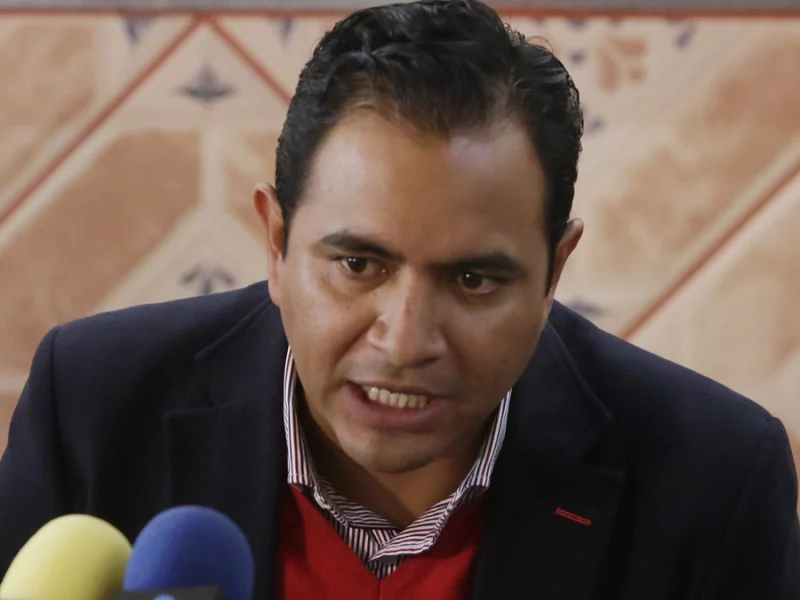 Denuncian que exregidora de los Vieyra se ostenta como presidenta suplente en Ciudad Serdán