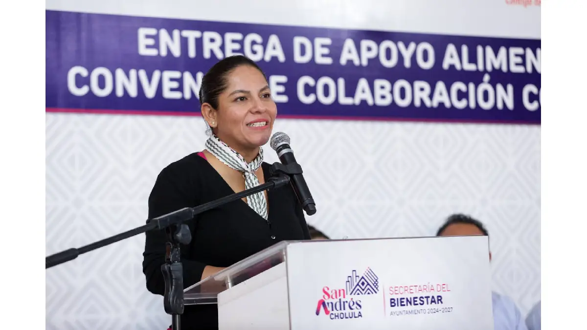 Entrega Lupita Cuautle apoyos alimentarios en colaboración con Industrias Bachoco