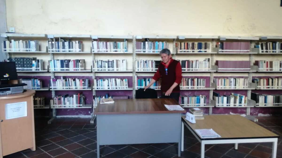 Rafael, uno de los últimos bibliotecarios de oficio en Puebla
