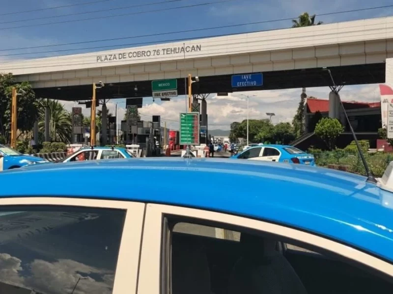 Bebé conectada a respirador quedó atrapada en el bloqueo de taxistas en Tehuacán