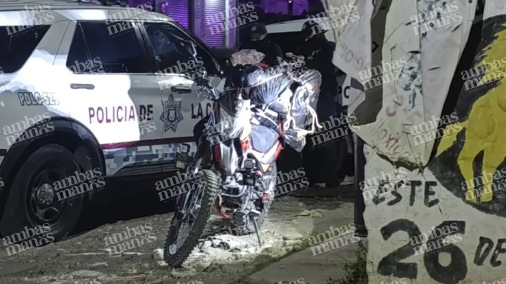 Investigan si la cabeza de una mujer hallada en La Resurrección está es del cuerpo abandonado en una motocicleta. 