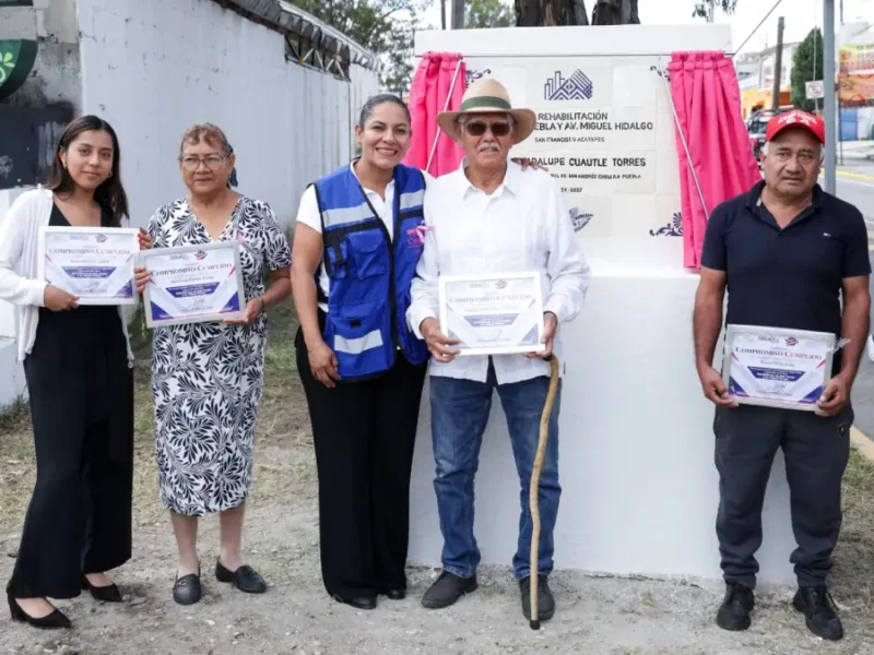 Impulsa Lupita Cuautle la rehabilitación vial en San Francisco Acatepec